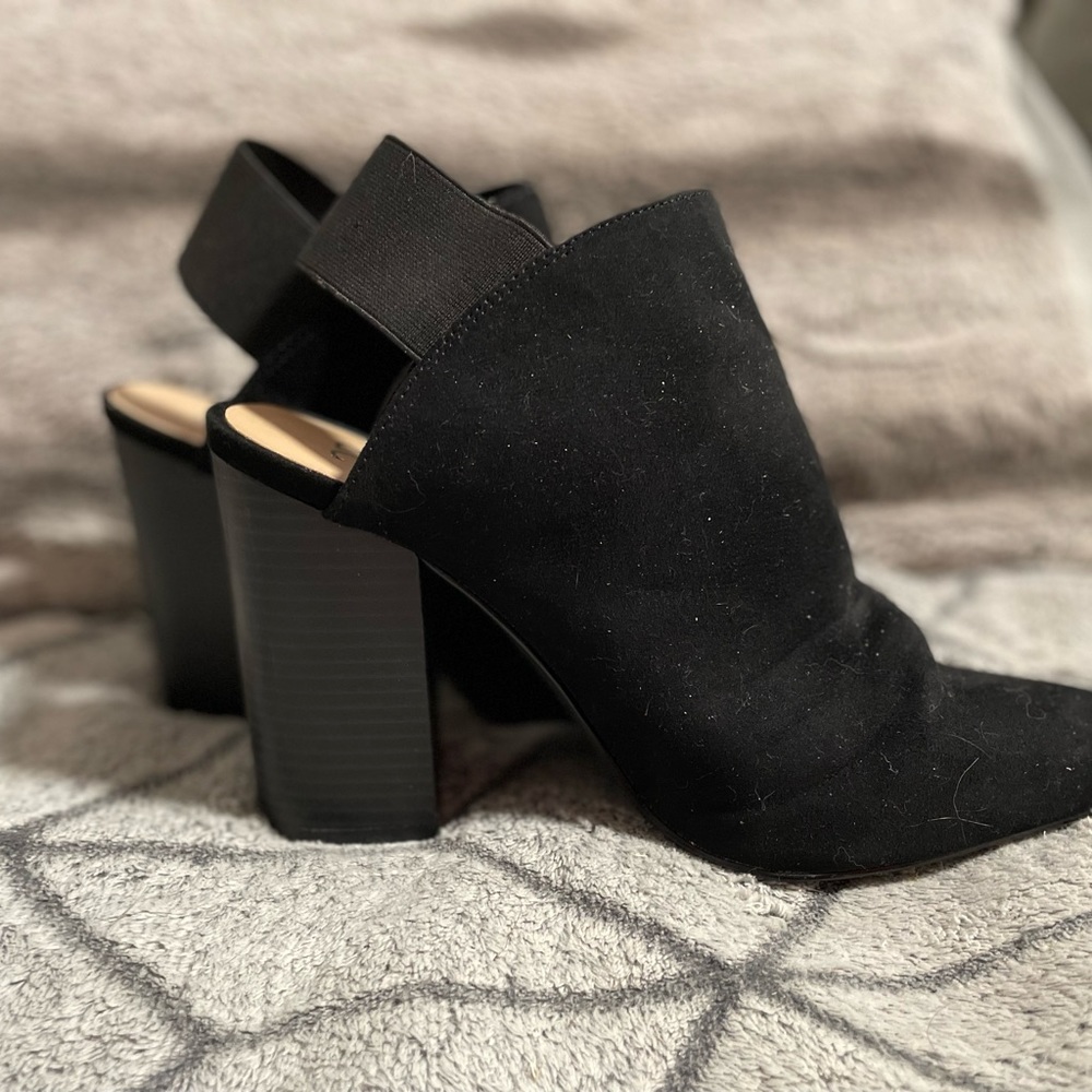 Black chunky heels